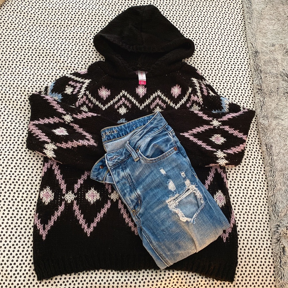 Oversized knit 🧶 comfy sweater 💜